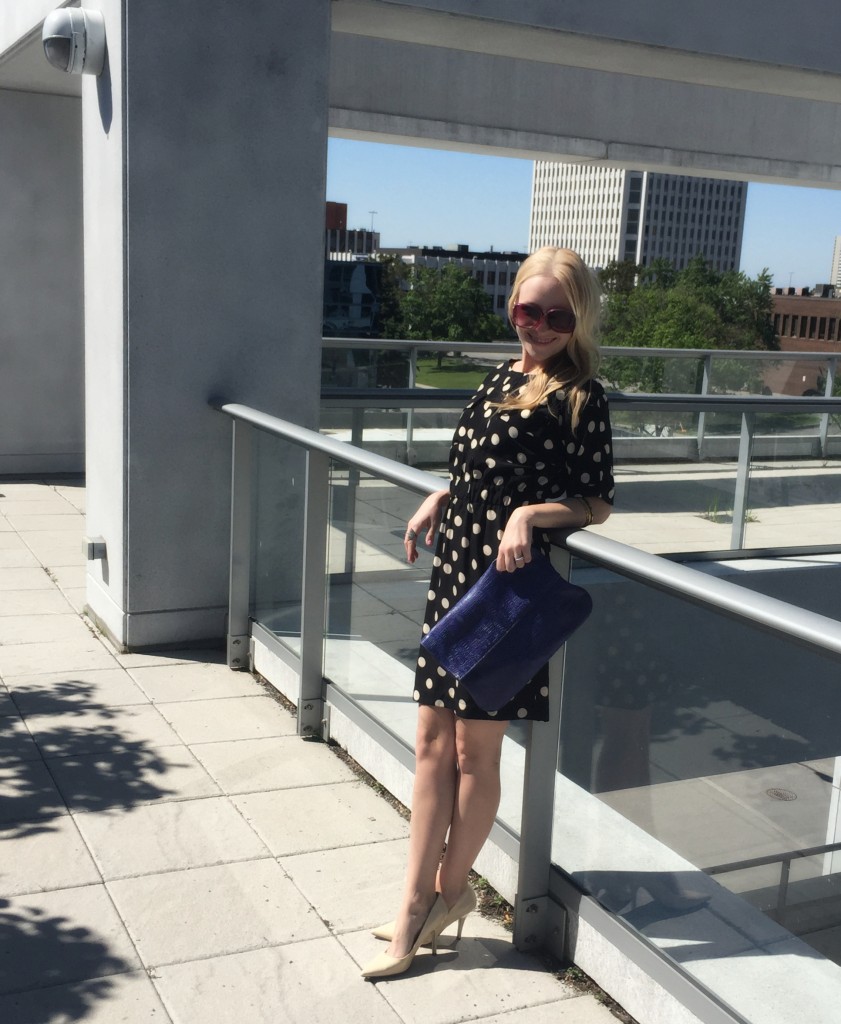 anna struck blog polka dot dress fashion blogger photoshoot rooftop fashion polka dot dress look (12)