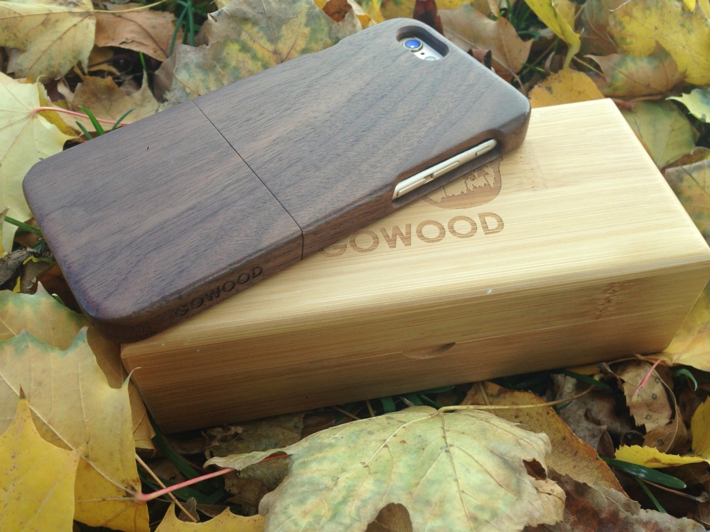 'Walnut Wood' case, find it here.