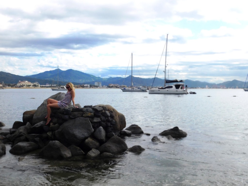  There are spectacular mountain views to gawk over, and the bay even a houses a nearby marina perfect for boat-watching (and wishing I had one, ahoy!).