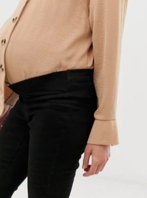 Maternity black pull on jegging with under the bump waistband