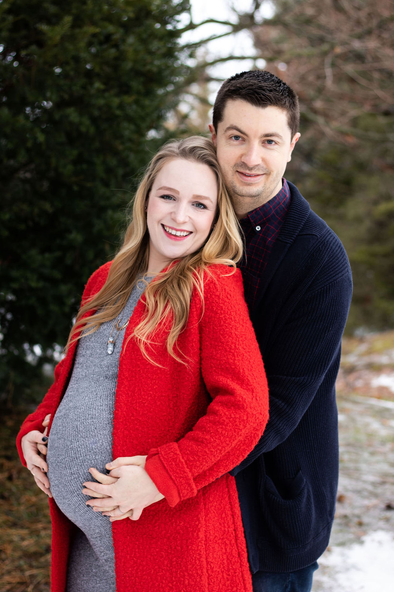 maternity photography of husband and pregnant wife